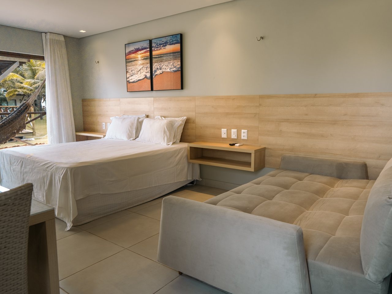 Villas BobZ Concept — quarto com cama de casal