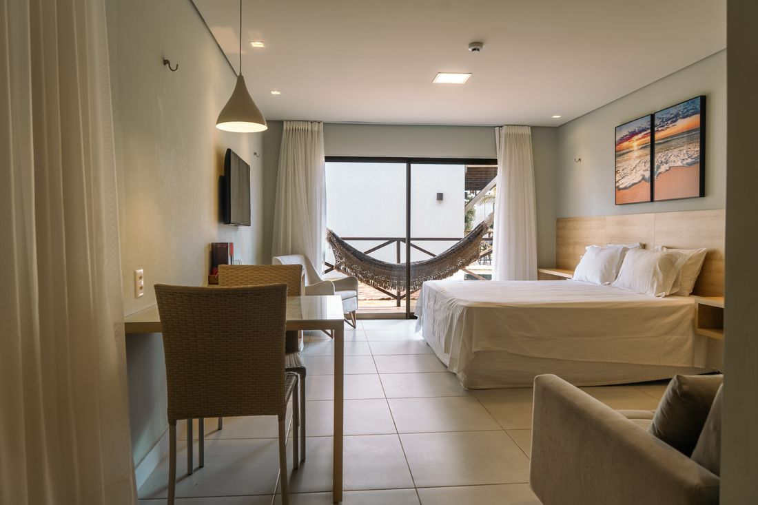 Villa Jardim — quarto com rede e luz natural, Villas BobZ